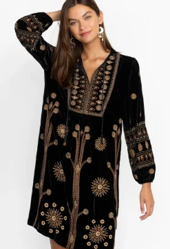 Hot Johnny Was Heidi Velvet Yoke Dress Black
